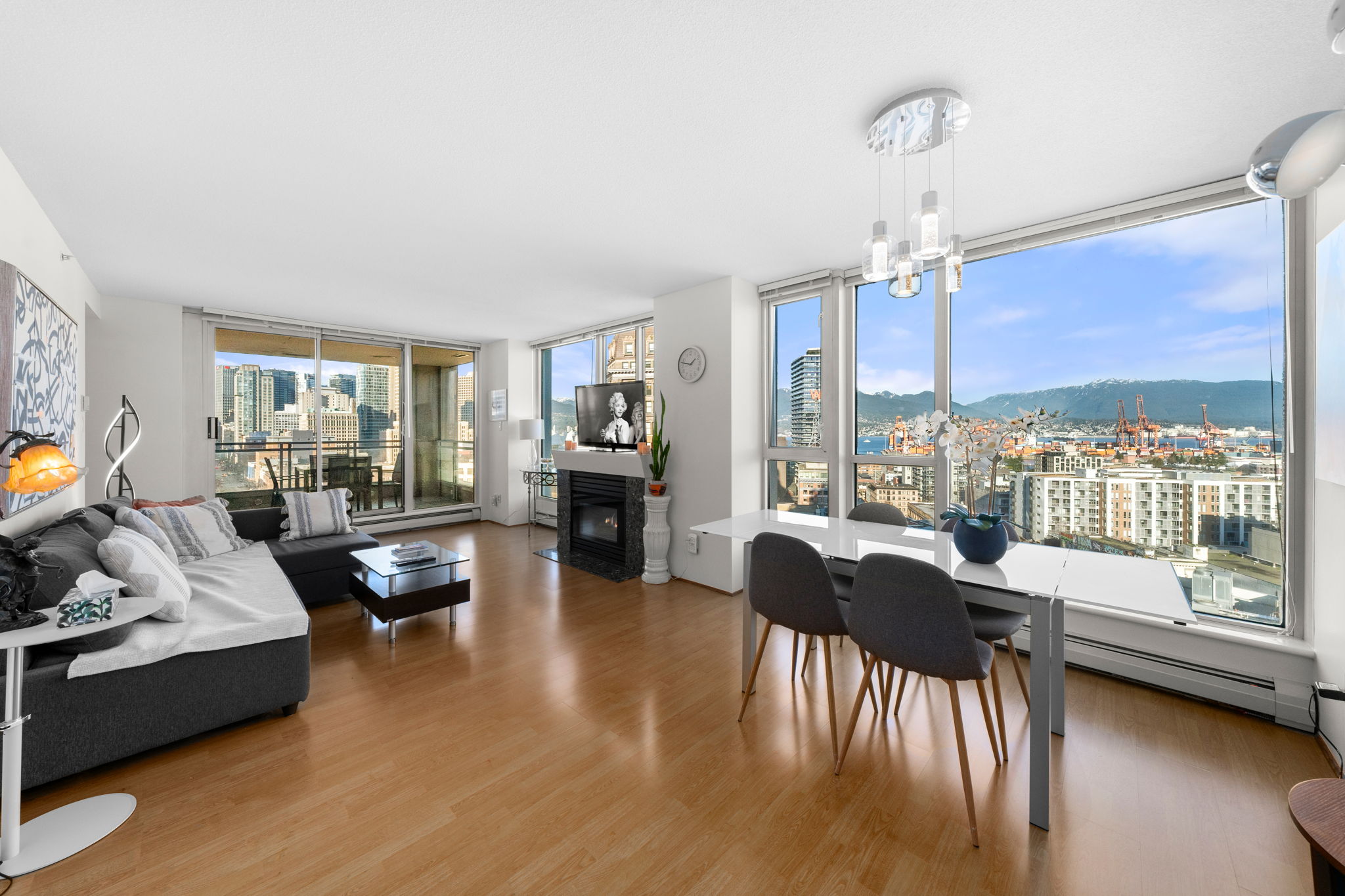#1702 - 183 Keefer Place